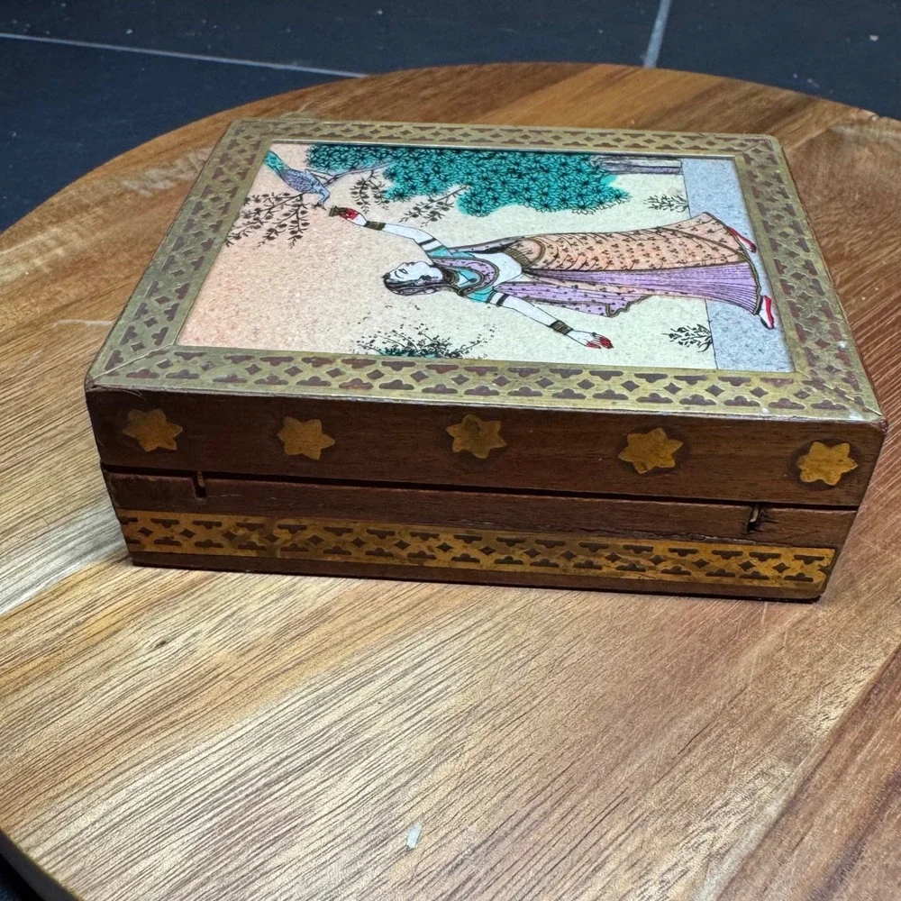 N/A handcrafted wooden